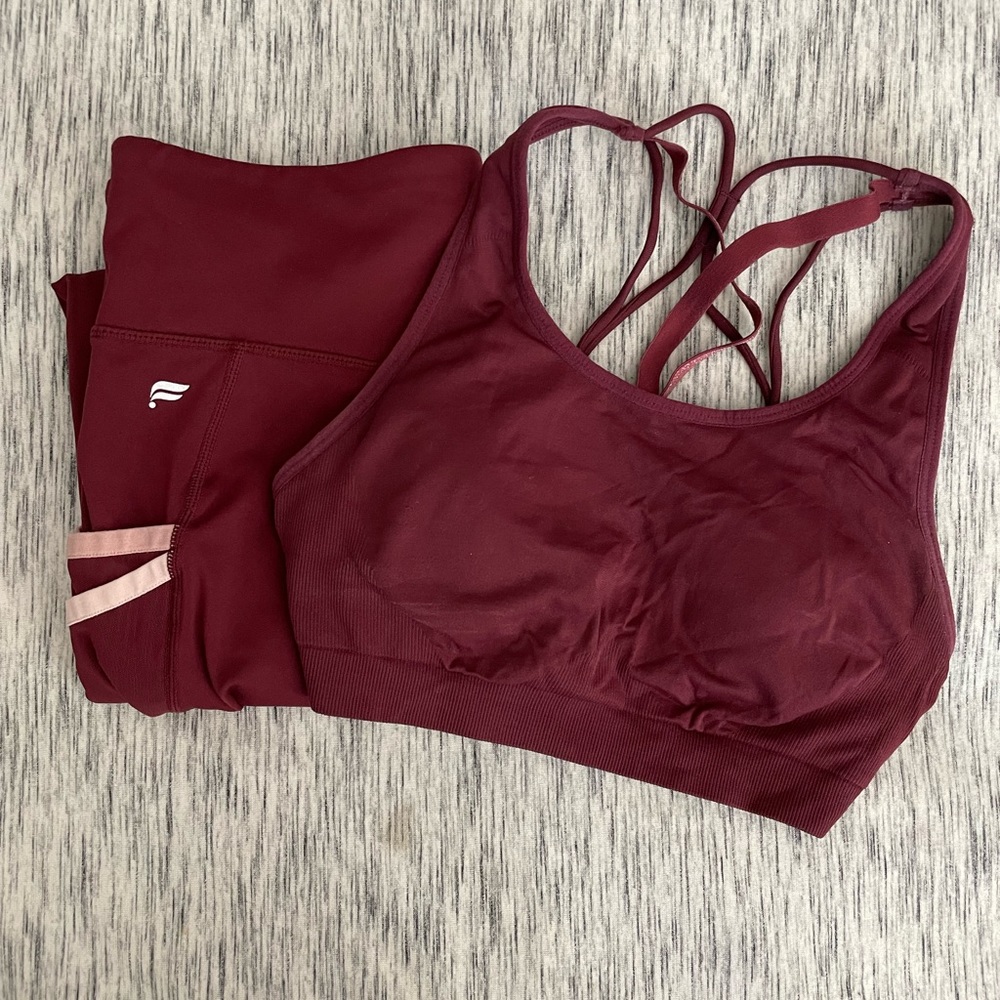 Fabletics Sports Bra - Picture 3 of 3
